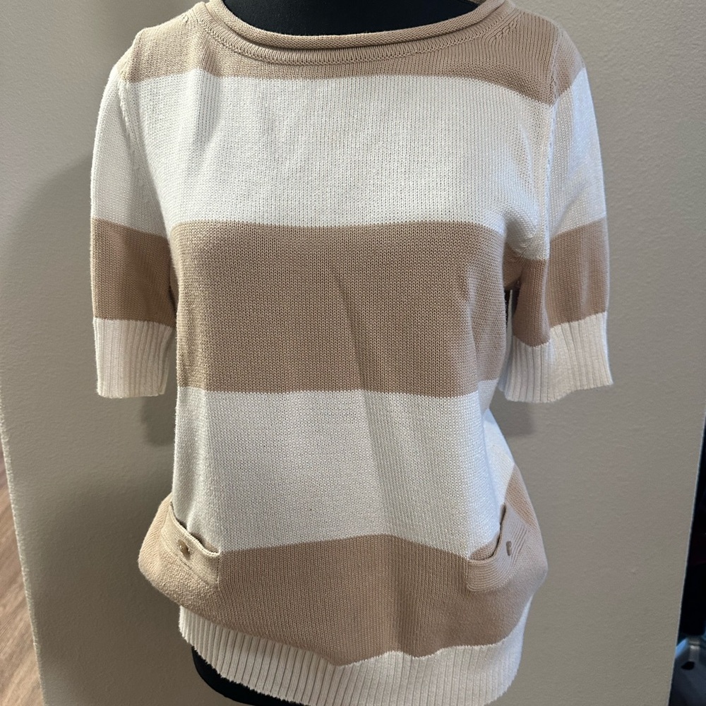 PENDLETON Cream and White Crew Neck Sweater with Relaxed Fit and Short Sleeves
